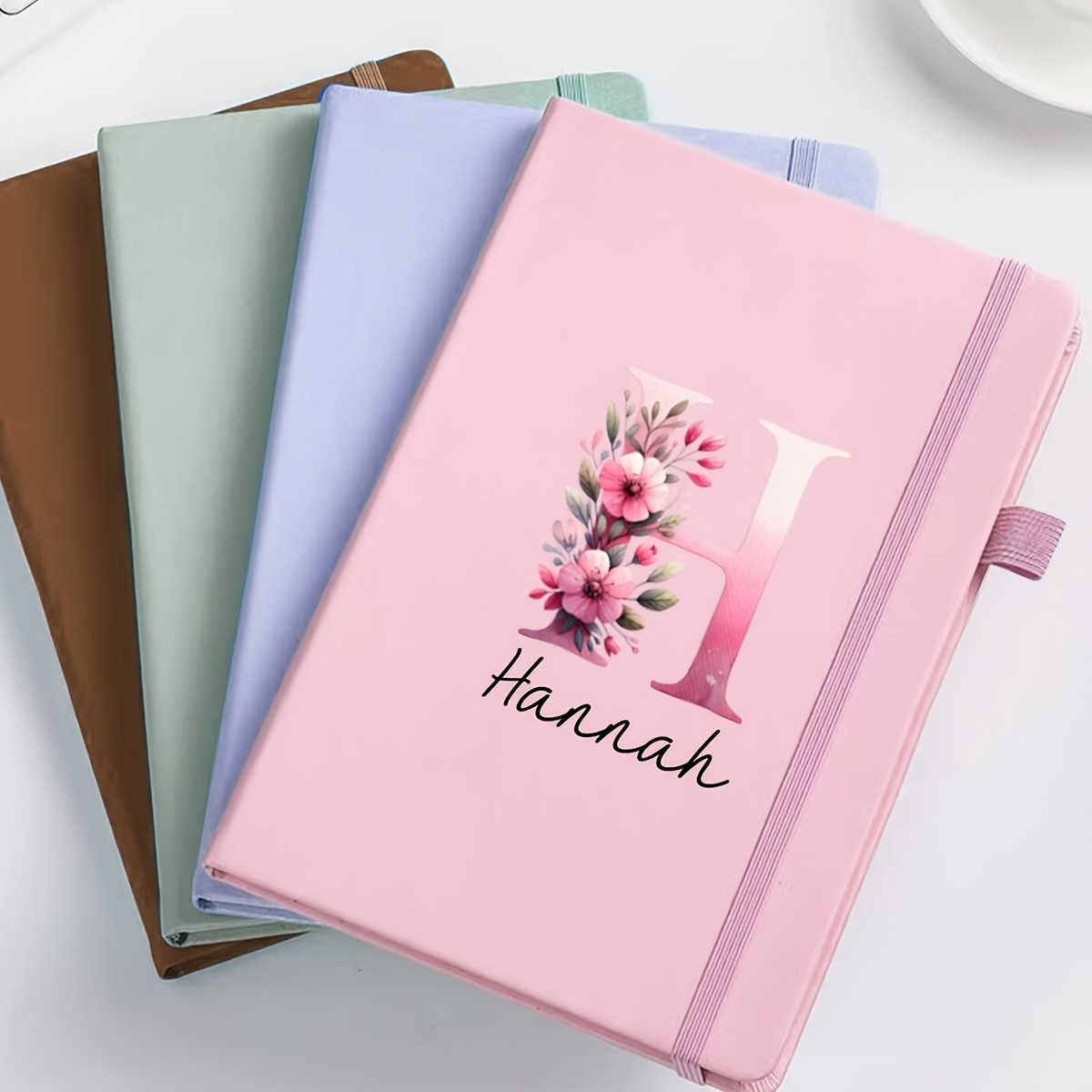 Leather Work Notepad - パーソナライズされた名前入りレザーノート、カスタムレターデザイン、オフィスや日常使用に最適なマルチカラージャーナル