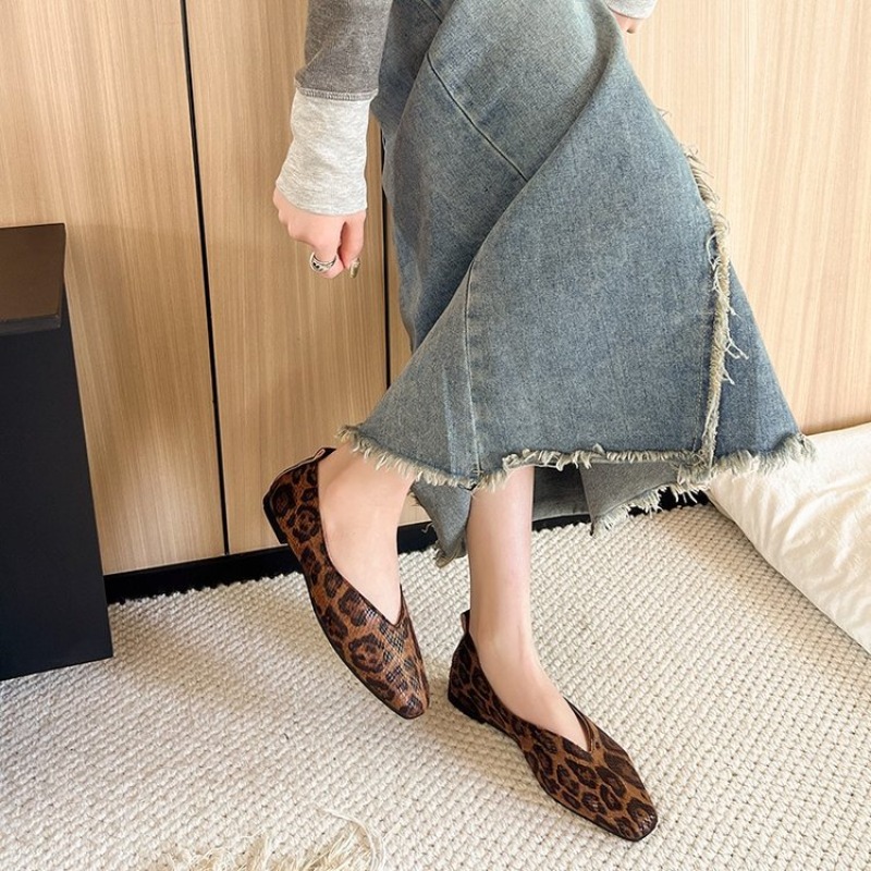 シングルシューズ女性新しいスネークパターンレザースクエアヘッ - Leatherwork Patterns Free のレビューと価格